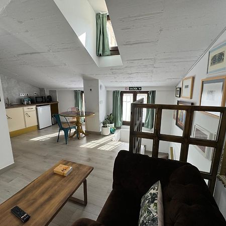Ateneo Cuenca Suites Con Cocina En El Casco Historico Ngoại thất bức ảnh