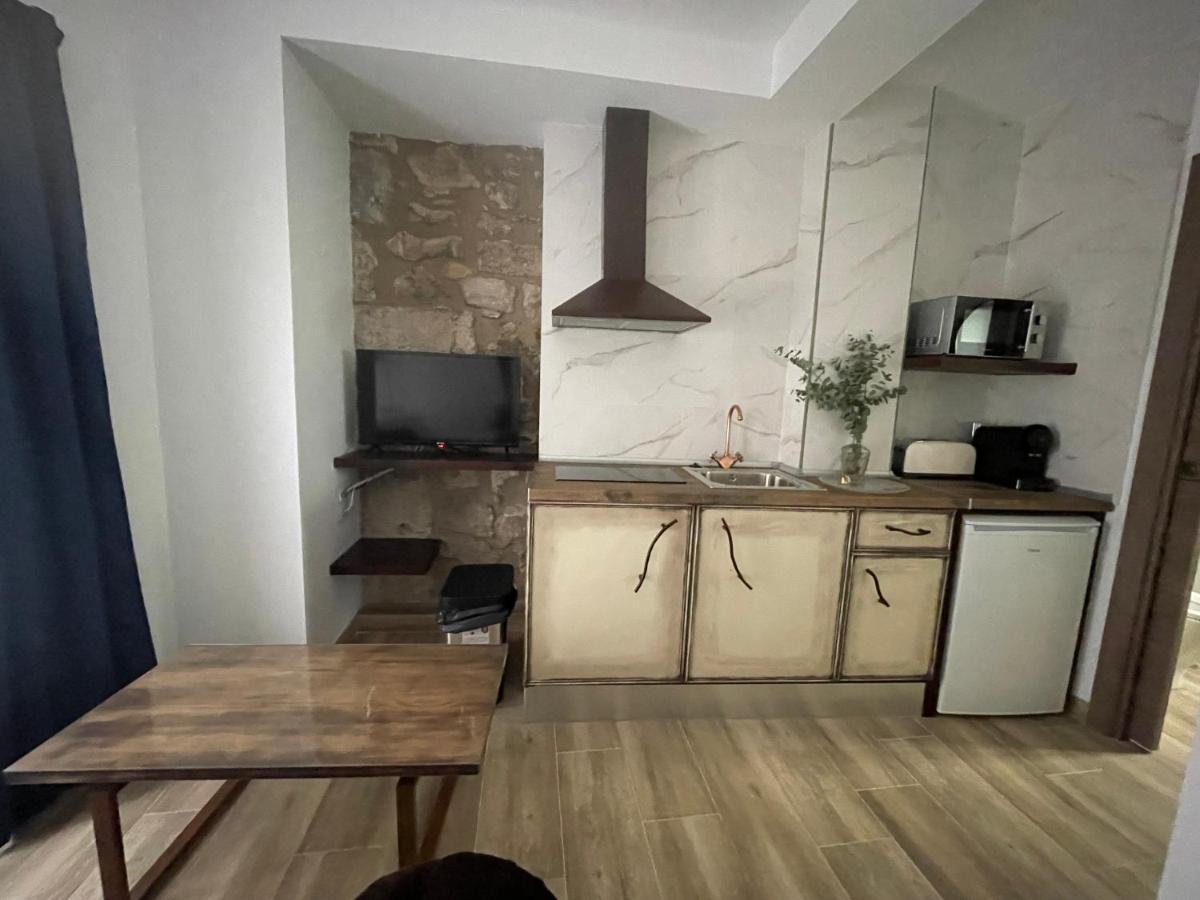 Ateneo Cuenca Suites Con Cocina En El Casco Historico Ngoại thất bức ảnh