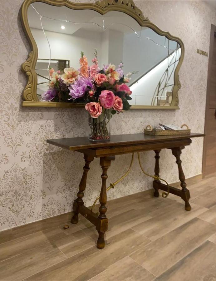 Ateneo Cuenca Suites Con Cocina En El Casco Historico Ngoại thất bức ảnh