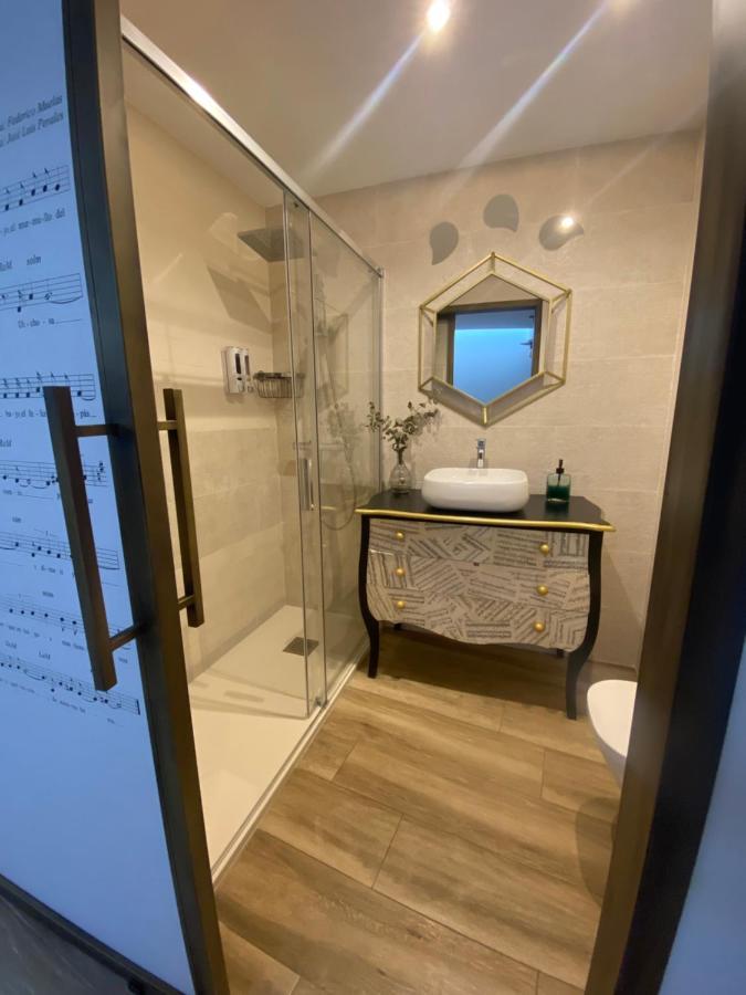Ateneo Cuenca Suites Con Cocina En El Casco Historico Ngoại thất bức ảnh