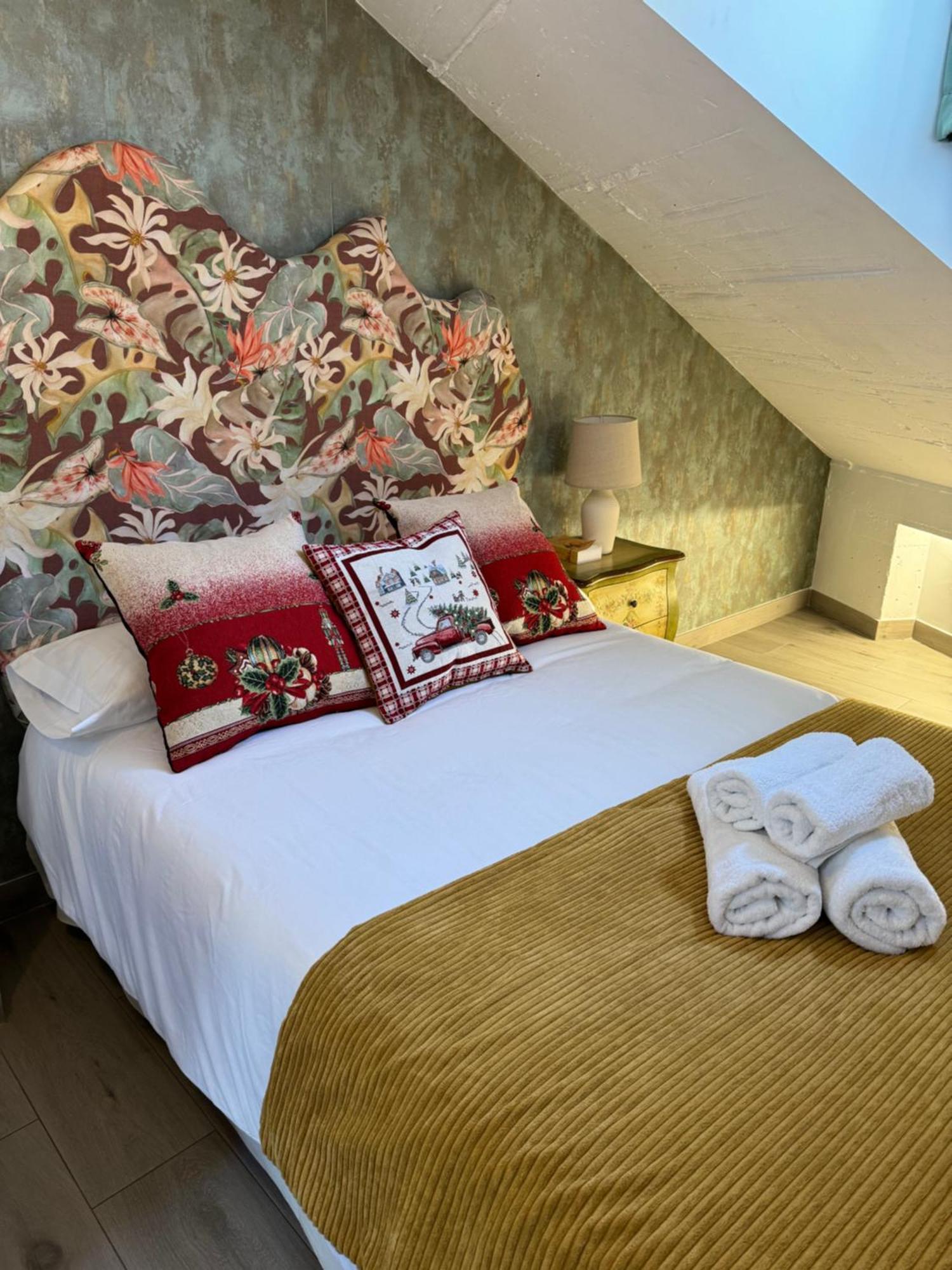 Ateneo Cuenca Suites Con Cocina En El Casco Historico Ngoại thất bức ảnh